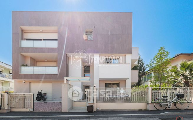 Appartamento in residenziale in Viale Arno
