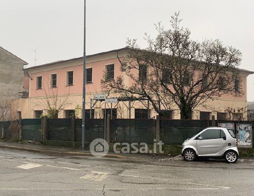 Villa in residenziale in Piazzale San Rocco 16