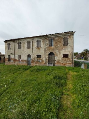 Casa indipendente in residenziale in 