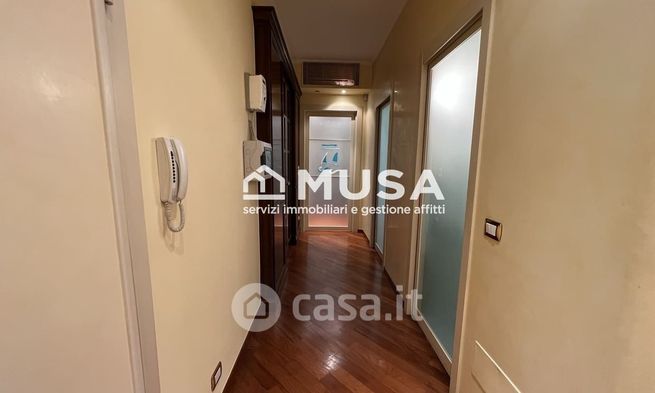 Appartamento in residenziale in Via Anacreonte 7