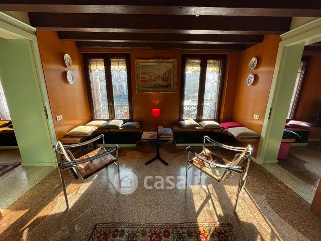 Appartamento in residenziale in Calle del Duca 4314