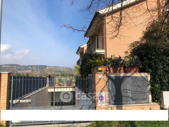 Appartamento in residenziale in Via Sandro Pertini 10