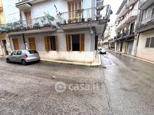 Casa indipendente in residenziale in Via Giacomo Leopardi 60