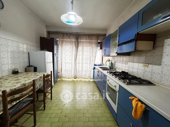Appartamento in residenziale in Viale Viareggio 3