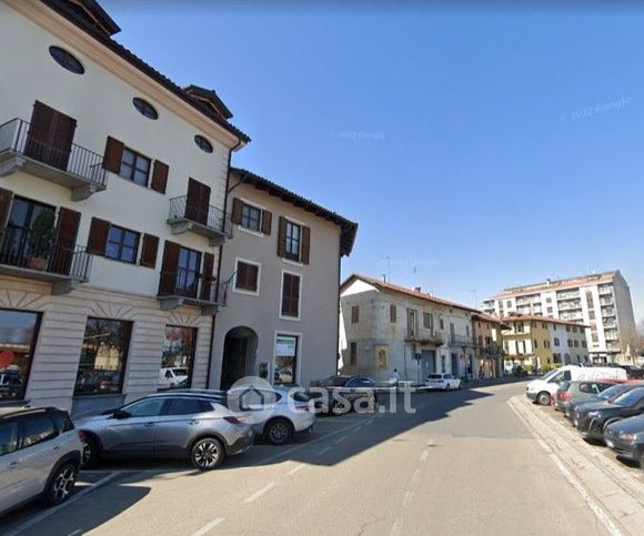 Appartamento in residenziale in Via Carisia 5