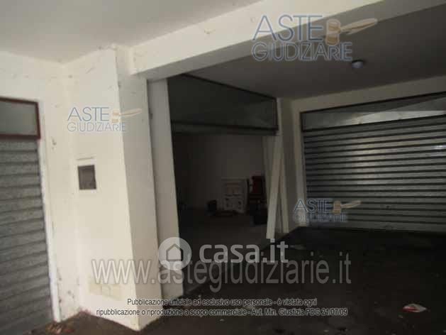 Garage/posto auto in residenziale in Via Cale 51