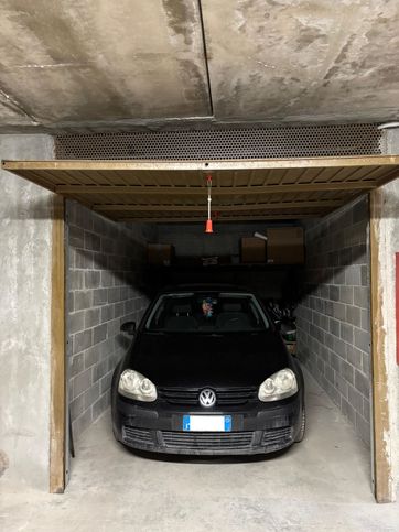 Garage/posto auto in residenziale in Via Circonvallazione