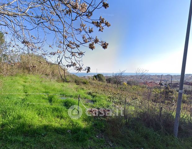 Terreno edificabile in residenziale in Strada Statale 16