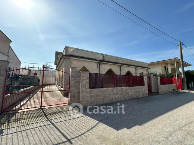 Villa in residenziale in 