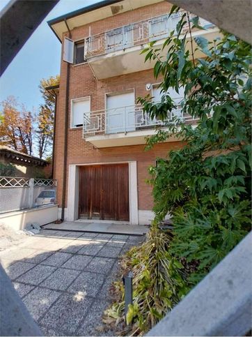 Casa bi/trifamiliare in residenziale in Via Bianzarda di San Biagio