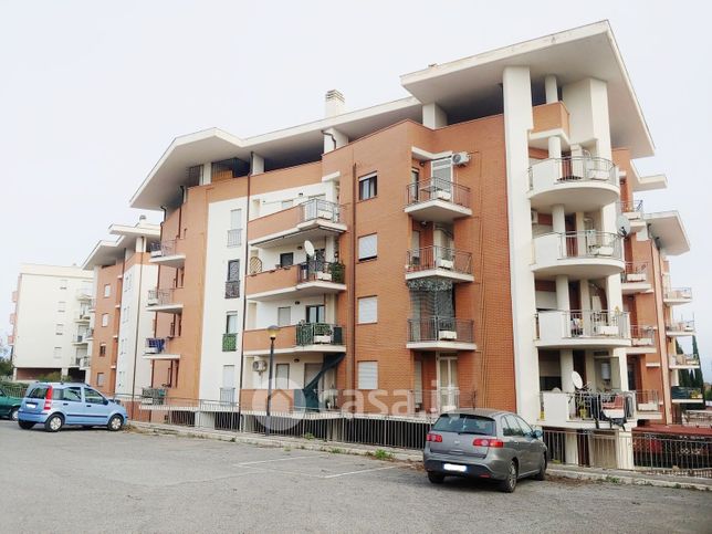 Ufficio in commerciale in Via Venezia 33