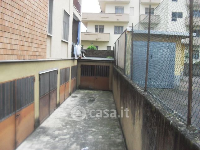 Box/posto auto in residenziale in Via Fratelli Cagnoni