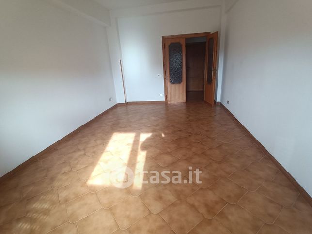 Appartamento in residenziale in Via Renato Massa 56