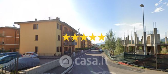 Appartamento in residenziale in Via Aldo Macconi
