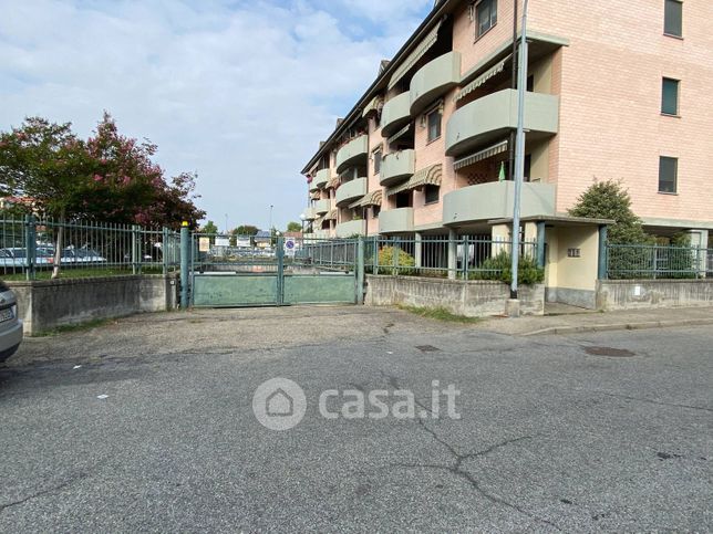 Box/posto auto in residenziale in Via Decorati al Valor Civile