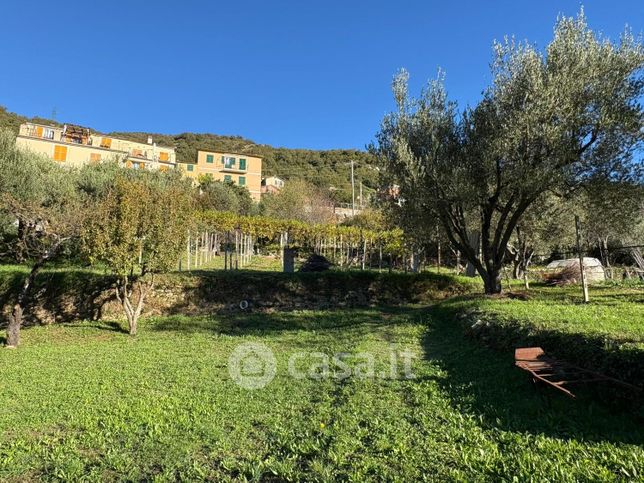 Casa bi/trifamiliare in residenziale in Salita Sella