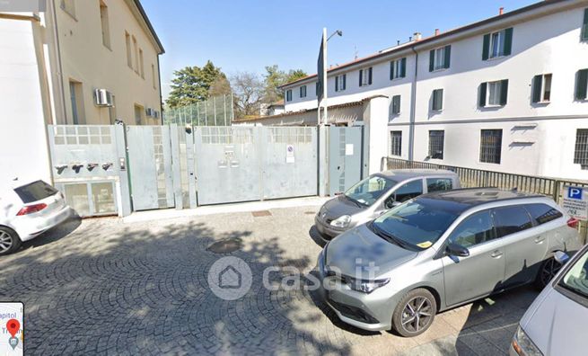 Box/posto auto in residenziale in Vicolo Scuole