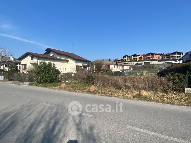 Terreno edificabile in residenziale in Via Monte Rosa