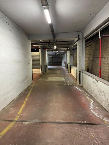 Box/posto auto in residenziale in Via Tommaso Inghirami 93
