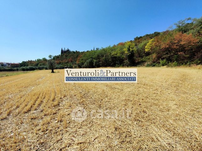 Terreno agricolo in commerciale in Via Vedrine