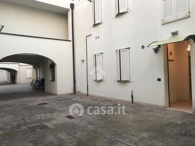 Appartamento in residenziale in Largo Sandro Pertini 16