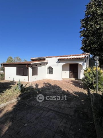 Casa indipendente in residenziale in Viale Luigi Einaudi