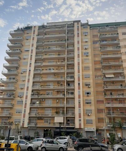Appartamento in residenziale in Via Montepellegrino