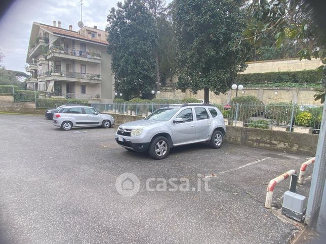 Garage/posto auto in residenziale in Via Riccardo Moretti