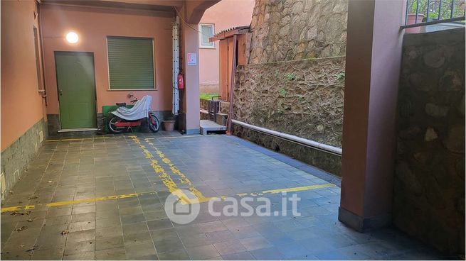 Garage/posto auto in residenziale in Via Unità d'Italia 6