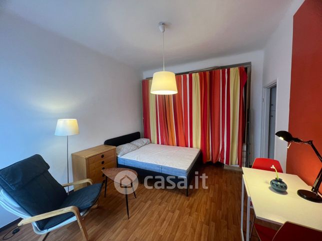 Appartamento in residenziale in Via Sebino 15