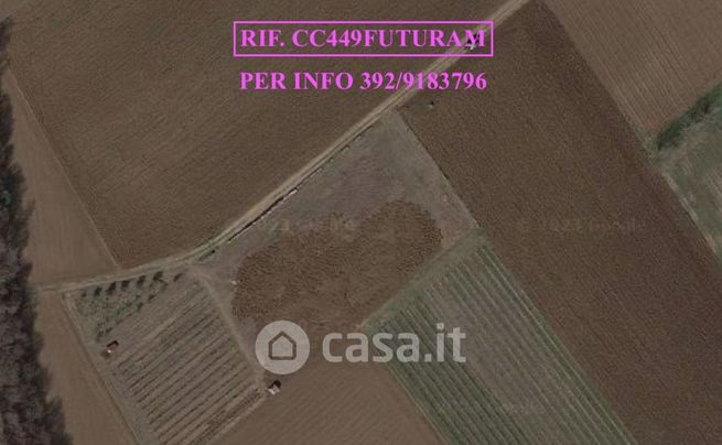 Terreno agricolo in commerciale in