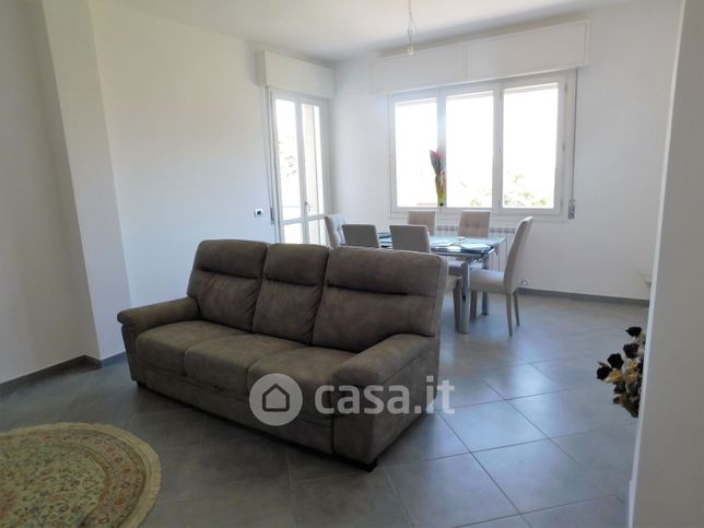 Appartamento in residenziale in Viale Vittorio Veneto 10