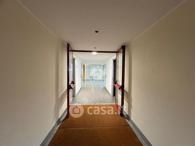 Ufficio in commerciale in Viale Milanofiori