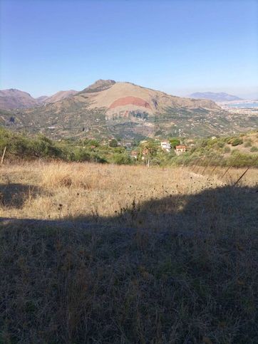 Terreno agricolo in commerciale in 