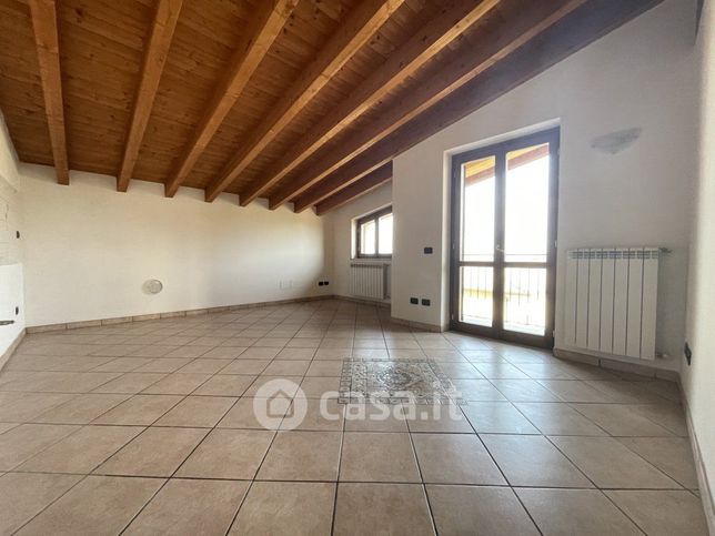 Appartamento in residenziale in Viale Lombardia 47