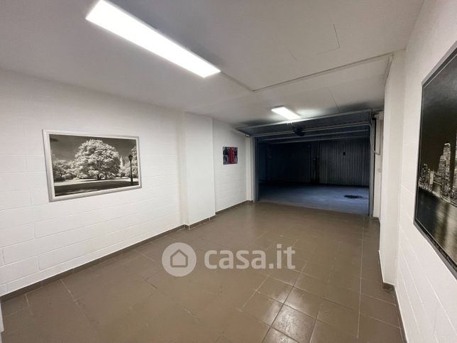 Box/posto auto in residenziale in Via Sangone 1 B