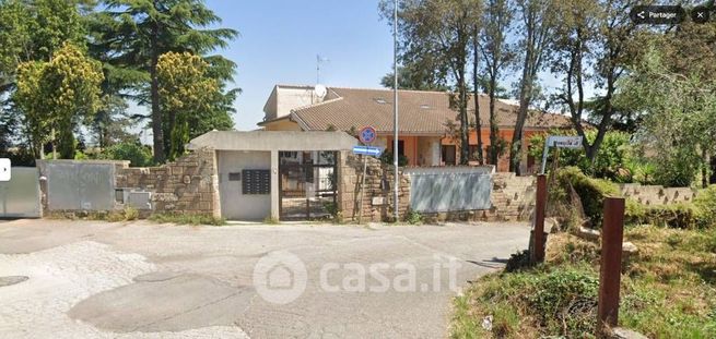 Appartamento in residenziale in Via Capodrise 1