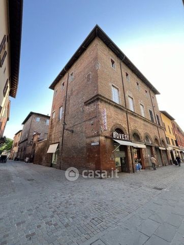 Ufficio in commerciale in Via Felice Orsini