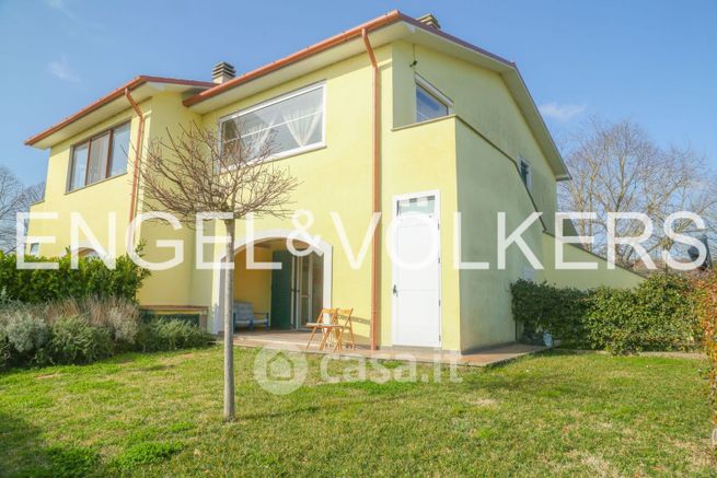 Appartamento in residenziale in LocalitÃ  Val di Lago