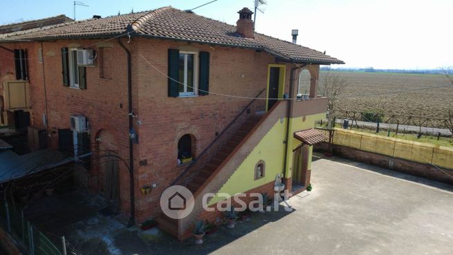 Rustico/casale in residenziale in 