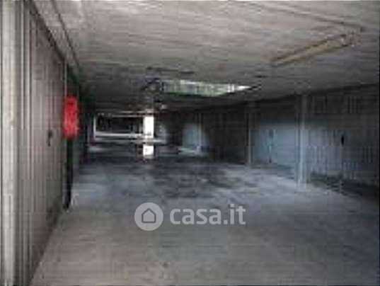 Box/posto auto in residenziale in Via Bindellera