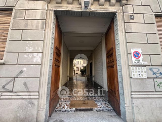 Appartamento in residenziale in Piazza Giuseppe Grandi 3