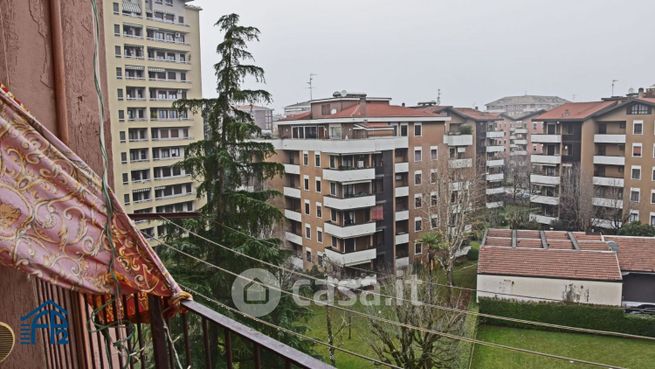 Appartamento in residenziale in Via Giacomo Leopardi 32