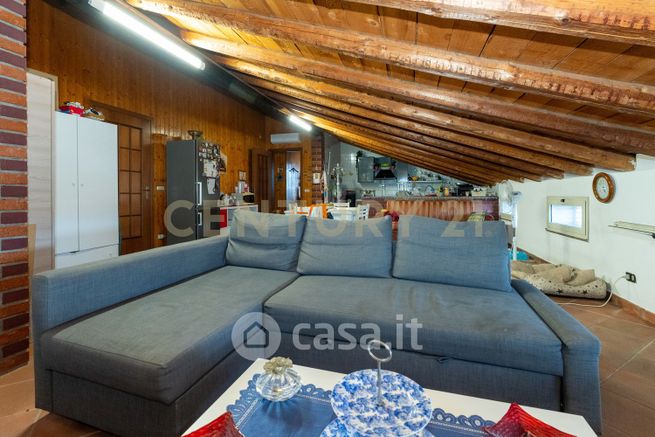Appartamento in residenziale in Via Plebiscito 85