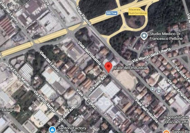 Capannone in commerciale in Viale dell'Industria