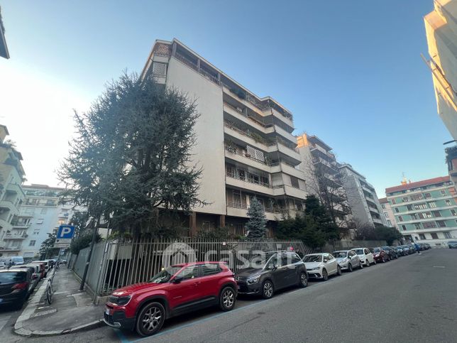 Appartamento in residenziale in Via Luigi Capranica