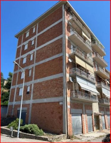 Appartamento in residenziale in Via della Fonte 46