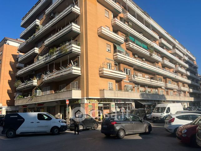 Appartamento in residenziale in Via Val di Non 37