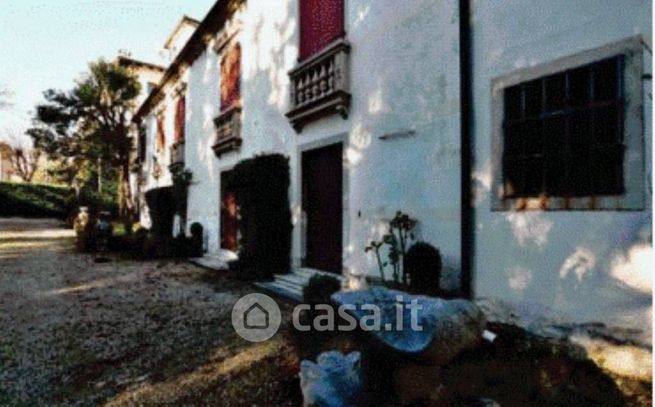 Appartamento in residenziale in Viale Camillo Cavour 35