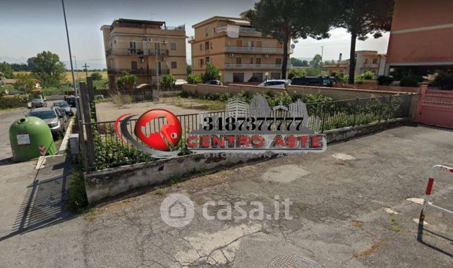 Box/posto auto in residenziale in Via Termini Imerese